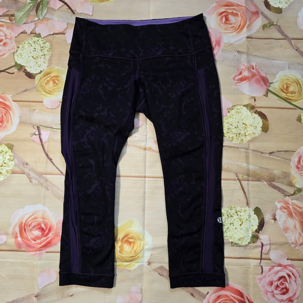 Lululemon purple/black cropped leggings
